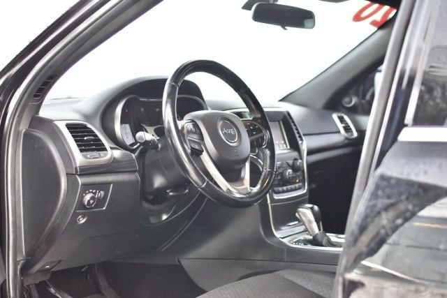 2020 Jeep Grand Cherokee Laredo E