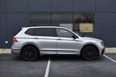 2022 Volkswagen Tiguan 2.0T SE R-Line Black