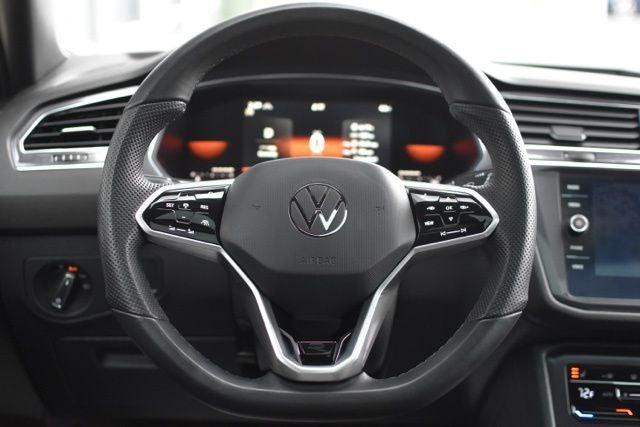 2022 Volkswagen Tiguan 2.0T SE R-Line Black