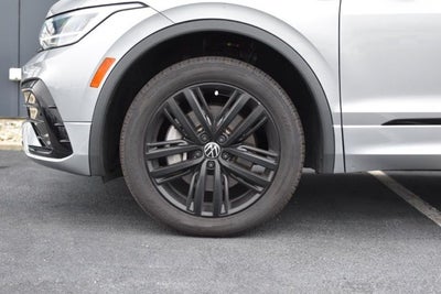 2022 Volkswagen Tiguan 2.0T SE R-Line Black