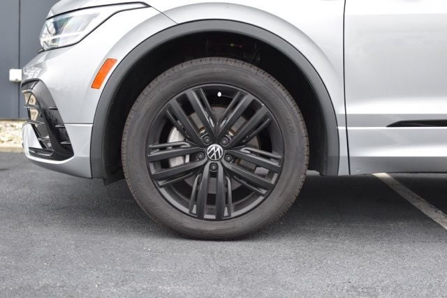 2022 Volkswagen Tiguan 2.0T SE R-Line Black