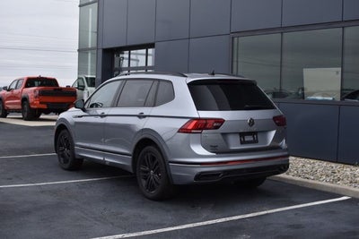 2022 Volkswagen Tiguan 2.0T SE R-Line Black
